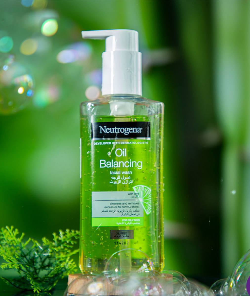 Neutrogena Oil Balancing Facial Wash for Oily Skin 200ml (Greece)